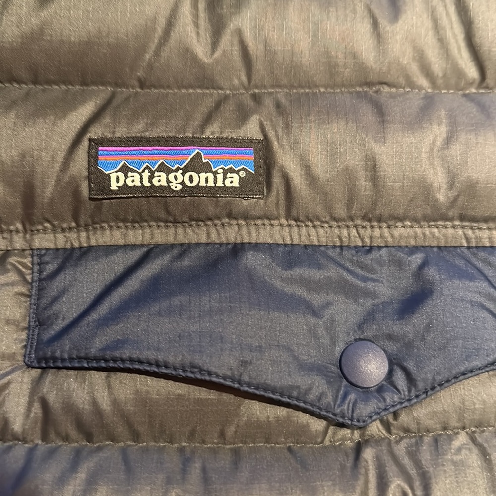 Patagonia pullover never worn down. Men’s. - Picture 3 of 9